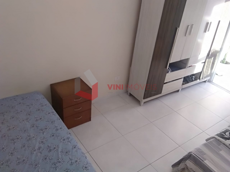 Apartamento em Vila Tupi