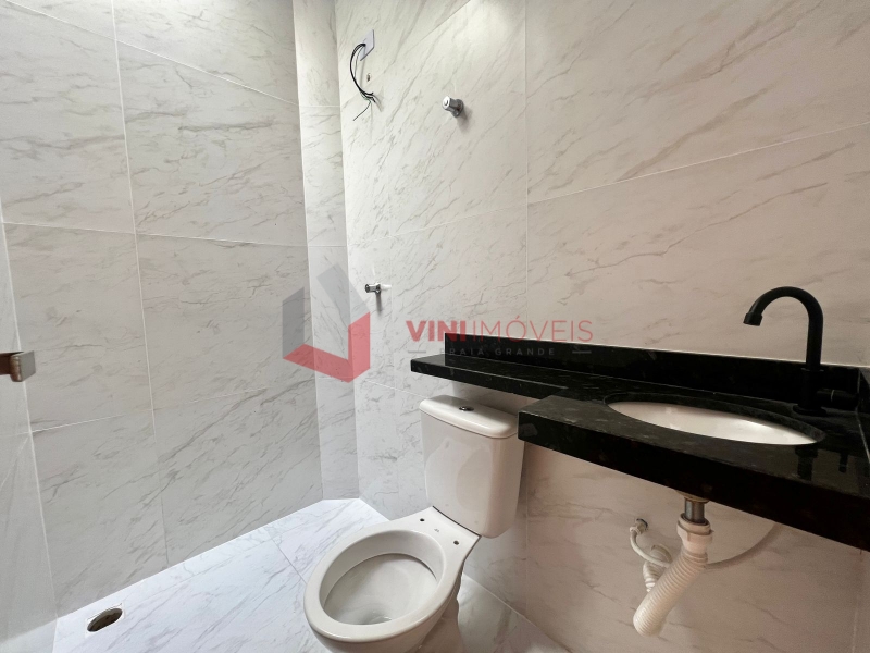 Casa de Condomínio  em Campo Da Aviação