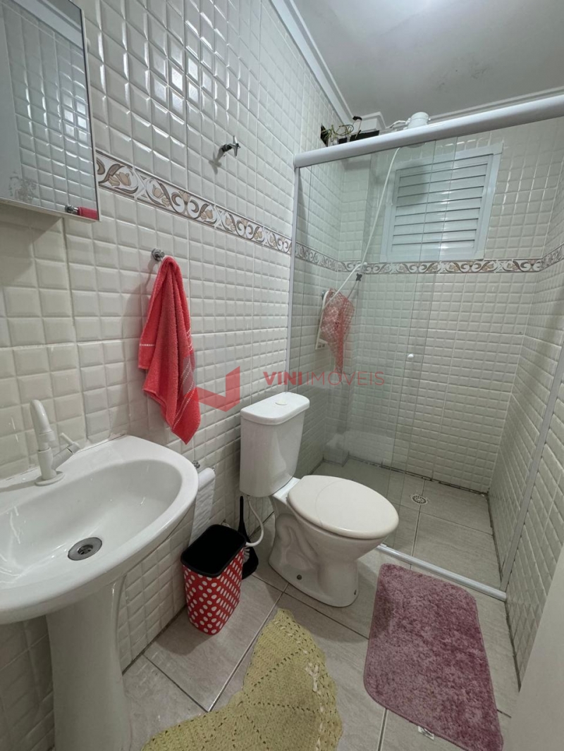 Apartamento em Vila Tupi
