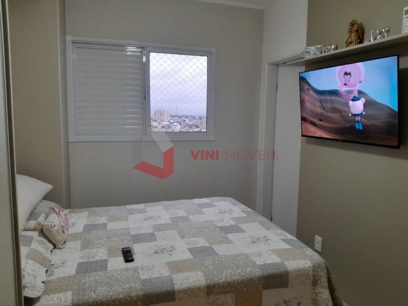 Apartamento em Vila Tupi