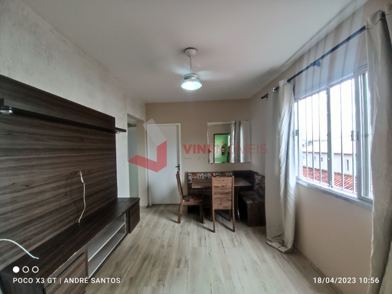 Apartamento em Vila Tupi